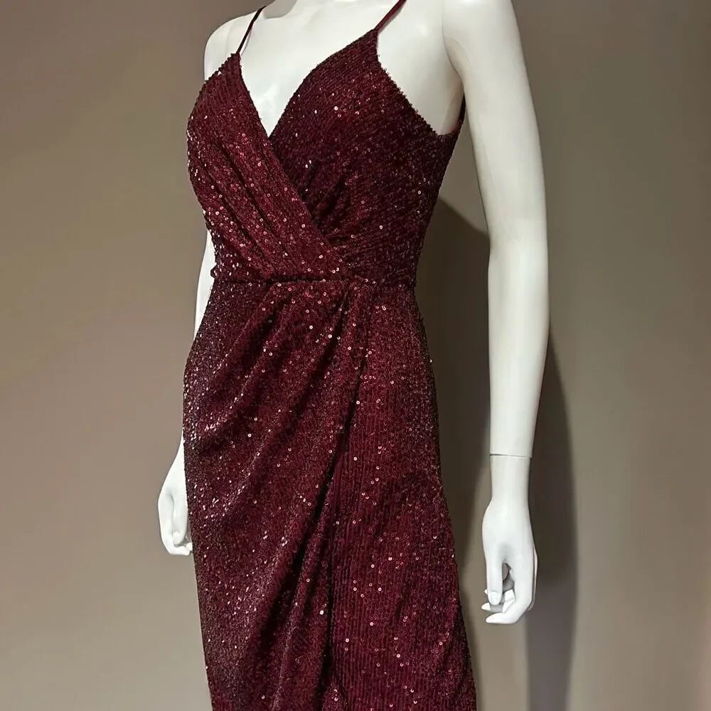 Francesca’s NWT Burgundy Sequin Formal Tulip Dress Medium
